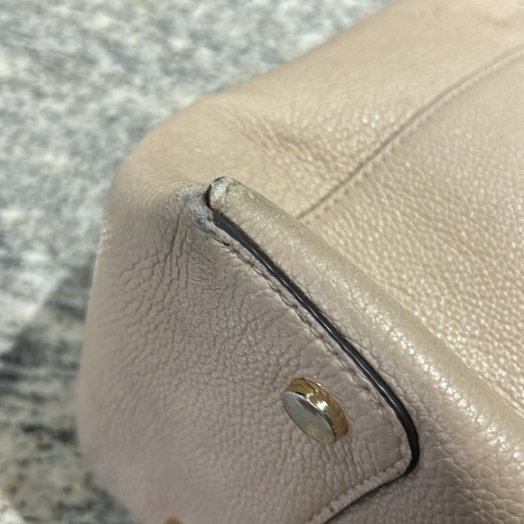 Authentic! Michael Kors tote w long strap included - Picture 11 of 11